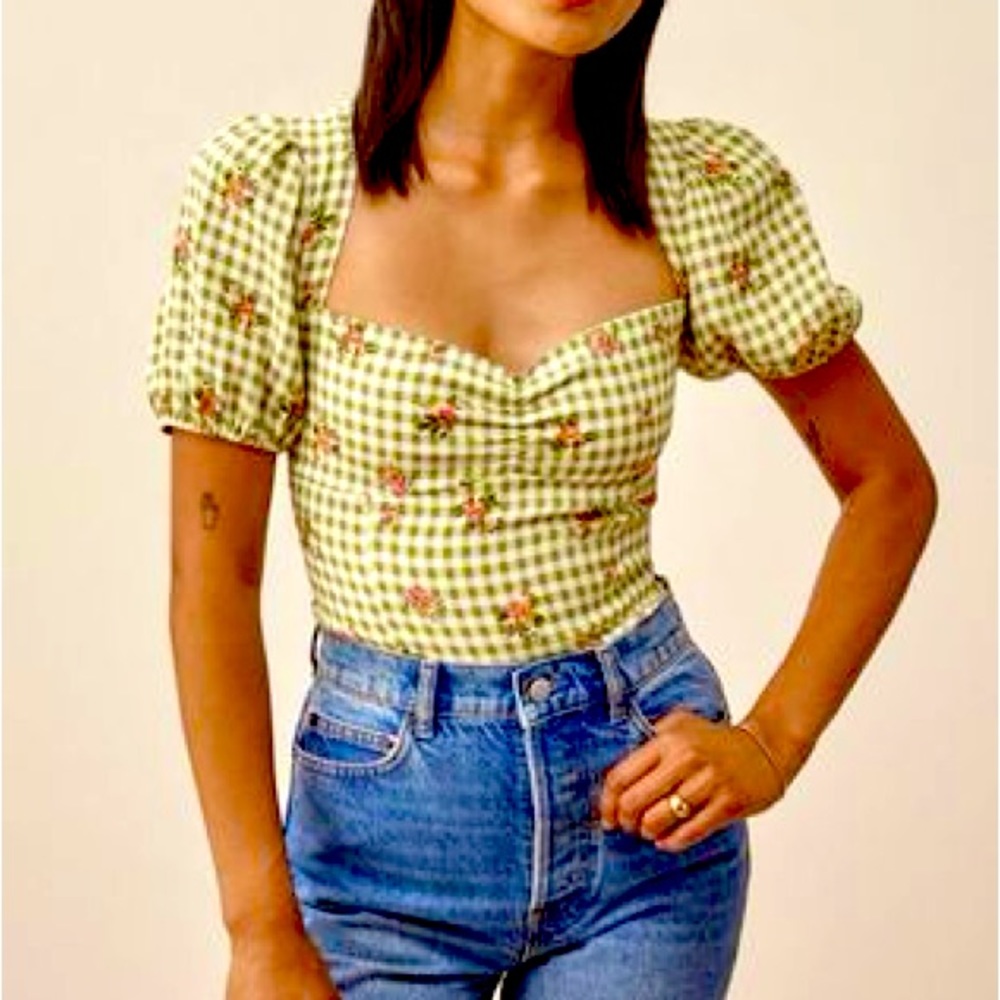 Reformation gingham and flower top w/puff sleeves